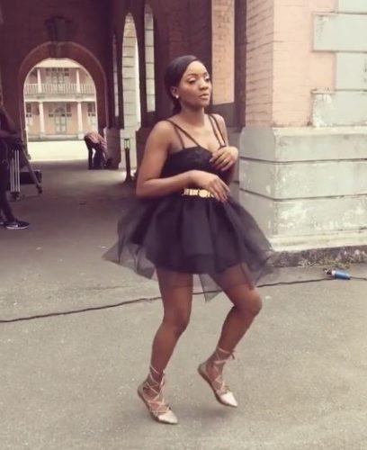 So Funny: This Video Of Simi Dancing ‘Shaku Shaku’ Has Gotten Tongues Wagging On Instagram