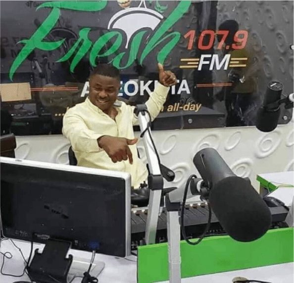 Yinka Ayefele Meets With Governor Amosun; Relocates Fresh FM To Abeokuta