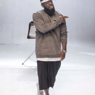 “Stop Beating Your Wife” – Timaya Claps Back At instagram Troll For Criticizing His Statement Against Marriage