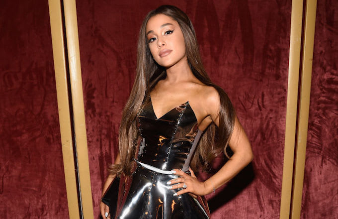 Ariana Grande Debuts at No. 1 With ‘Sweetener’ on the Billboard 200!