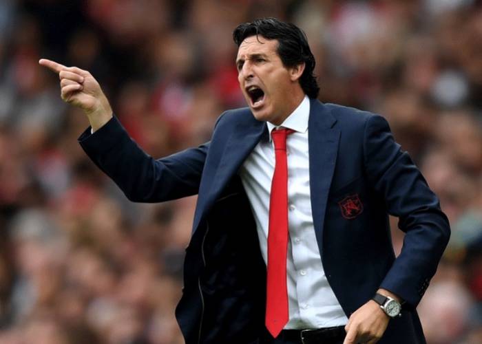 Arsenal Manager Unai Emery Denies Rift With Mesut Ozil