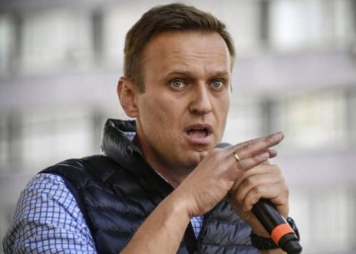 Russian court jails Kremlin critic Alexei Navalny for 30 days