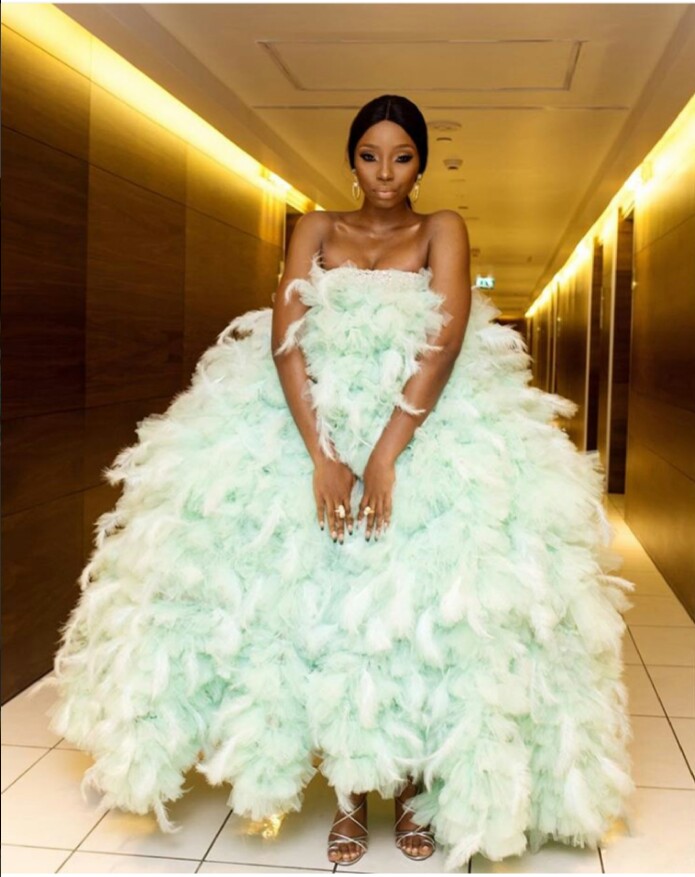 Chicken Republic!! Nigerian Recreates Bambam’s Chicken Dress To AMVCA With Live Chickens… Very Funny