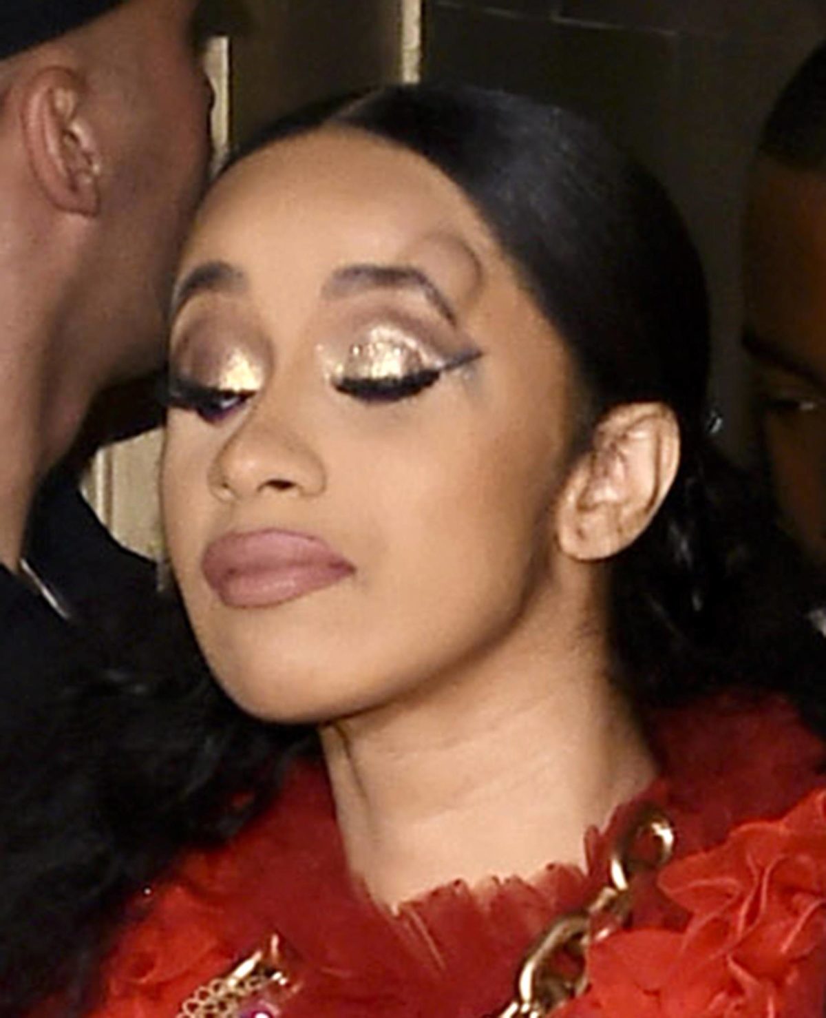 Cardi B Left With Swollen Face as She Fight Dirty With Nicki Minaj at New York Fashion Week Party (Photos, Video)