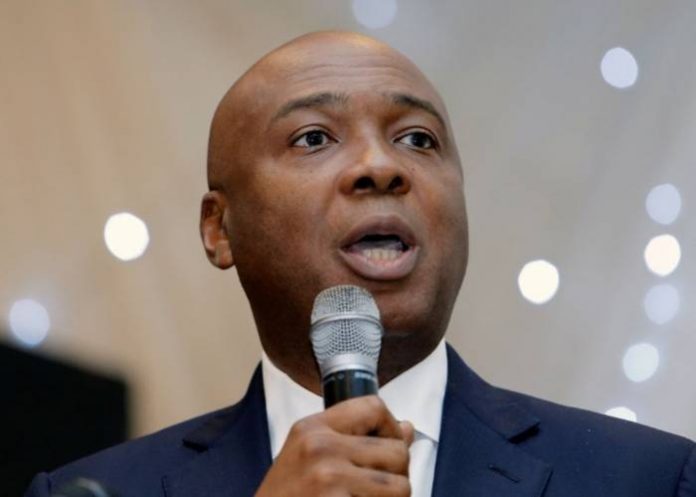 [File] Nigeria's Senate leader, Bukola Saraki, announces that he would stand to become the main opposition candidate in 2019's presidential elections in Abuja, Nigeria, August 30, 2018. REUTERS-Afolabi Sotunde