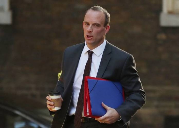 Britain's Secretary of State for Exiting the European Union (Brexit Minister) Dominic Raab arrives at 10 Downing Street in central London for a cabinet meeting to discuss'no deal' Brexit preparations on September 13, 2018. - AFP - Daniel LEAL-OLIVAS