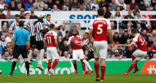 Granit Xhaka's cracker helps Arsenal to 2-1 win over Newcastle