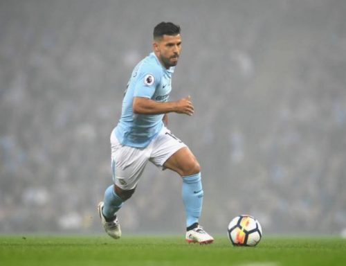 Sergio Aguero extends Manchester City contract until 2021