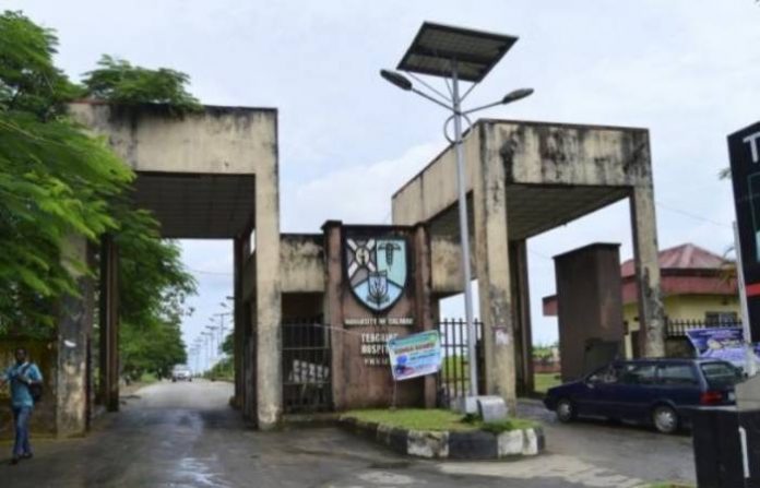 Workers of the University of Calabar Teaching Hospital (UTCH) in Cross River State have protested the non payment of their eighteen (18) month salary.