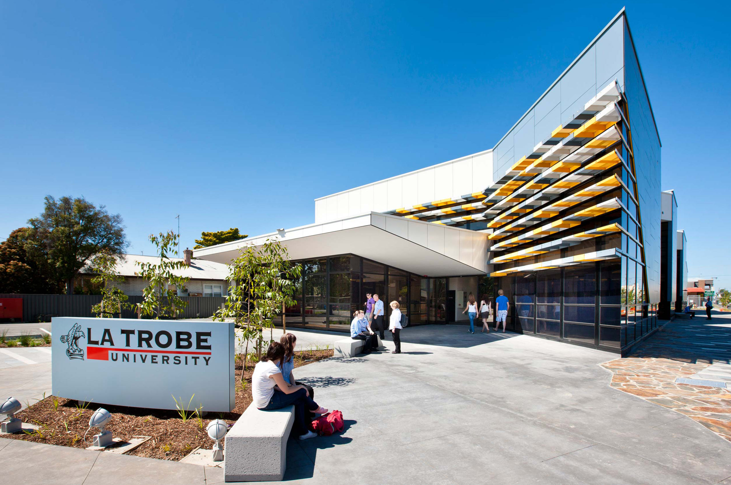 Excellence Masters Scholarships At La Trobe University in Australia 2019